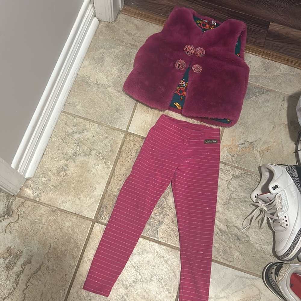 2pc Matilda Jane girls 6 Reversible Good to you Faux Fur vest & leggings